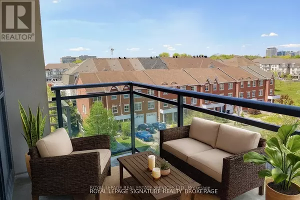 Toronto (banbury-don Mills), ON M3C4J1,120 Dallimore CIR #527