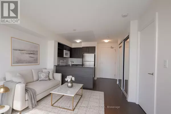 Toronto (banbury-don Mills), ON M3C4J1,120 Dallimore CIR #527