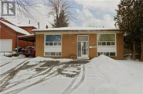 374 Cummer AVE #Main, Toronto (newtonbrook East), ON M2M2G2