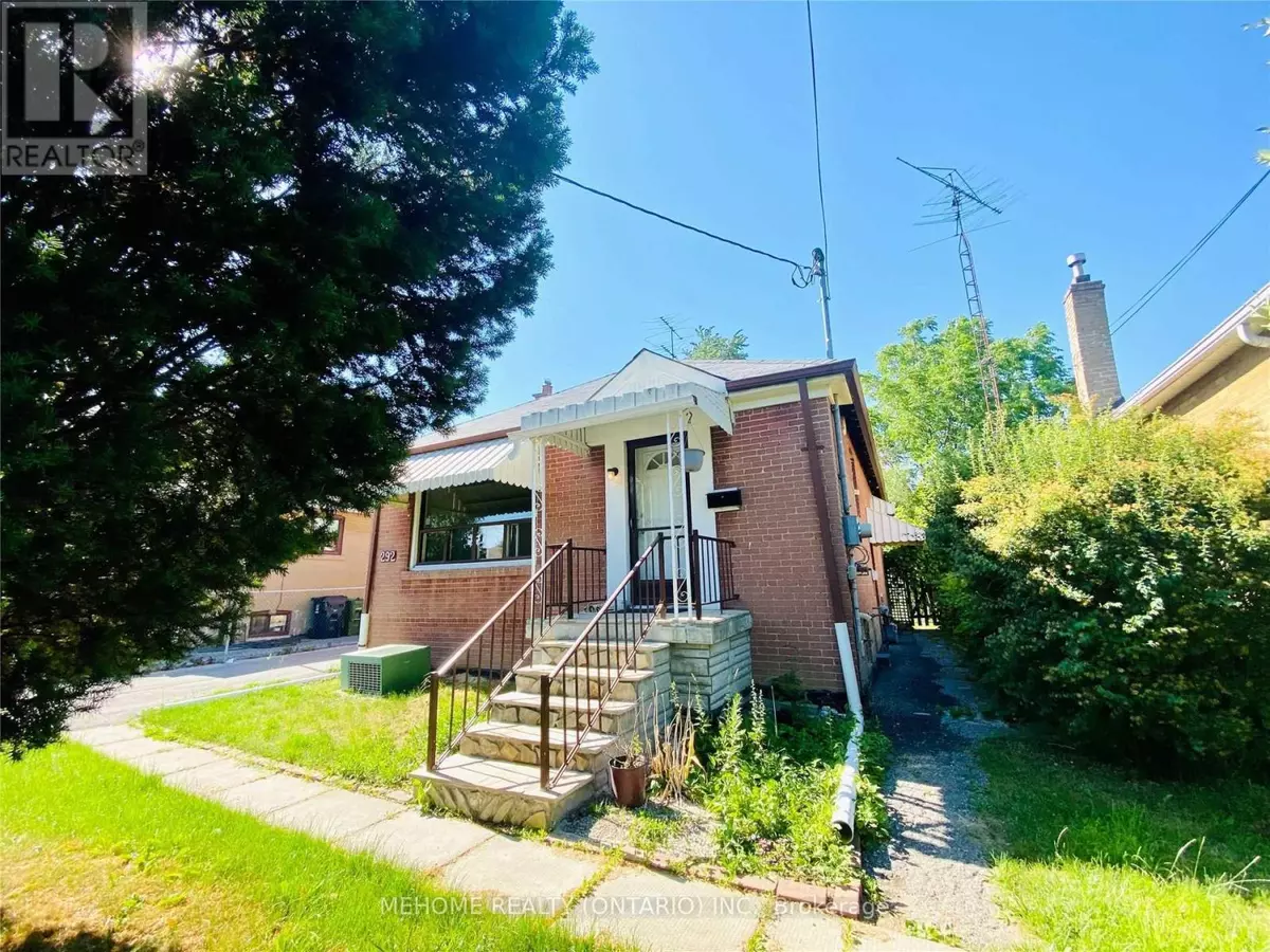 Toronto (lansing-westgate), ON M2N1J9,292 POYNTZ AVENUE