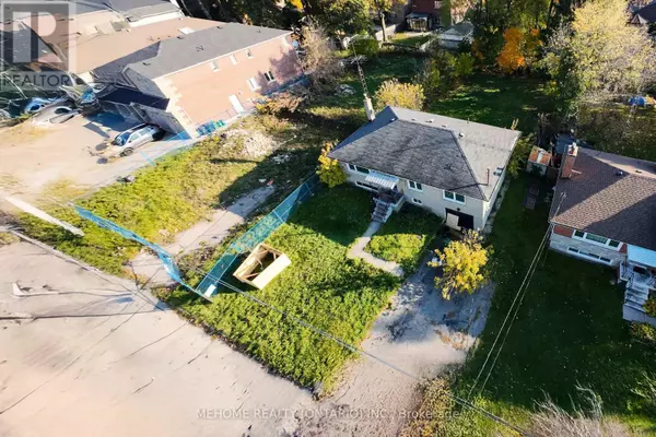 Toronto (willowdale West), ON M2R1H7,389A HOUNSLOW AVENUE