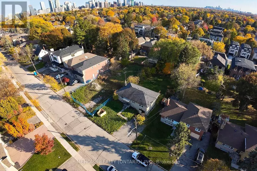 389B HOUNSLOW AVENUE, Toronto (willowdale West), ON M2R1H7