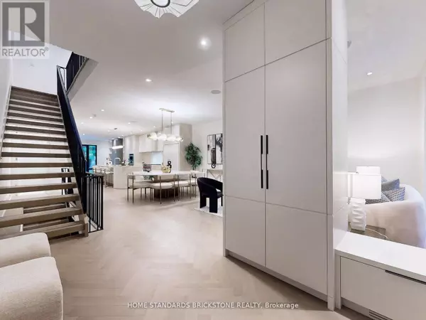 Toronto (annex), ON M5R1G6,38 ELGIN AVENUE