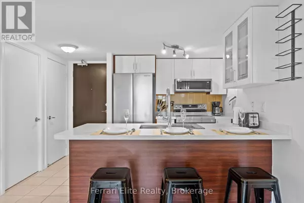 231 Fort York BLVD #427, Toronto (niagara), ON M5V1B2