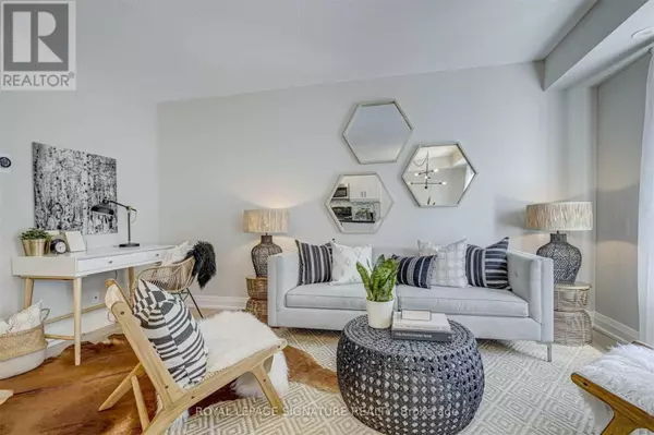 Toronto (niagara), ON M6K3N9,34 Western Battery RD #434