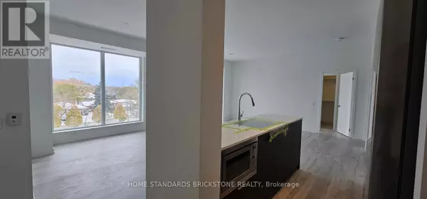 Toronto (newtonbrook East), ON M2M0C1,7 Golden Lion HTS #N424