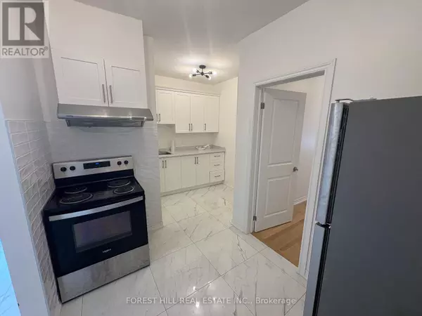 Toronto (trinity-bellwoods), ON M6J1E9,756 Queen ST West #C