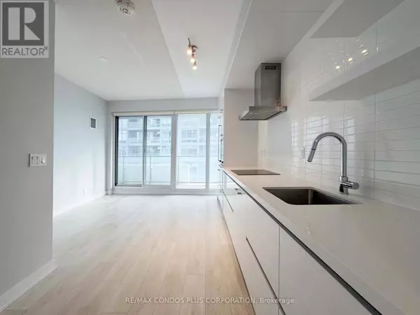 Toronto (mount Pleasant West), ON M4S0B8,2221 Yonge ST #3206