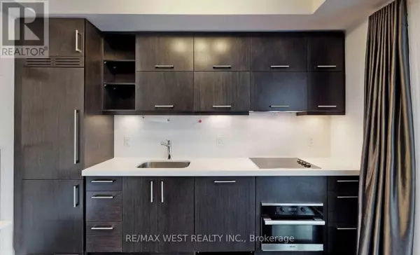 Toronto (bay Street Corridor), ON M5S0A6,65 St Mary ST #3210