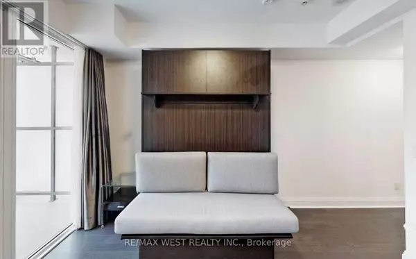 Toronto (bay Street Corridor), ON M5S0A6,65 St Mary ST #3210