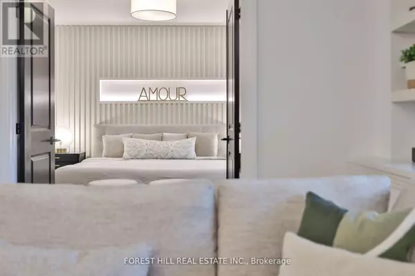 Toronto (casa Loma), ON M4V2L1,1 Benvenuto PL #129