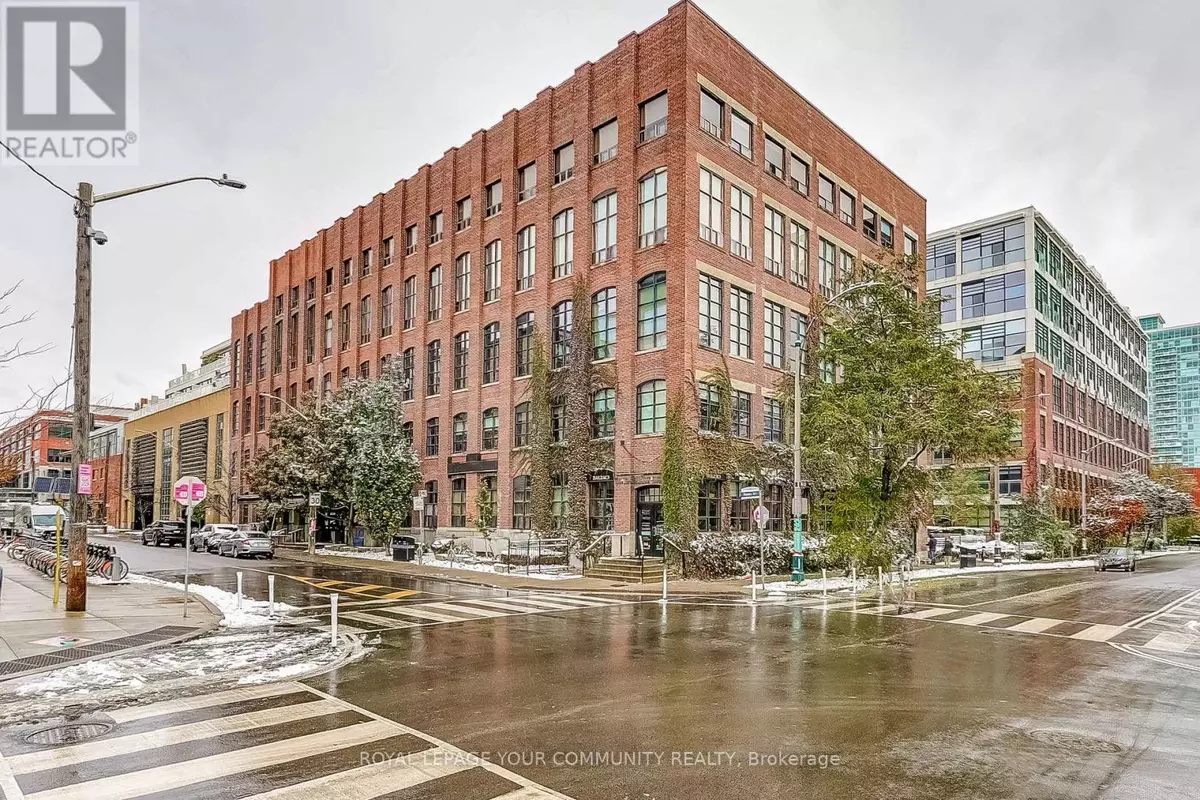 Toronto (niagara), ON M6K1X1,43 Hanna AVE #301