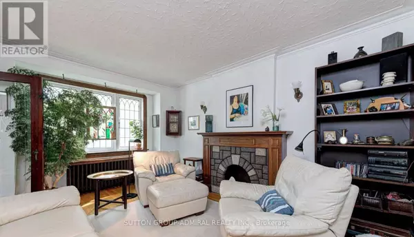 Toronto (bridle Path-sunnybrook-york Mills), ON M4P2P2,50 CARDIFF ROAD