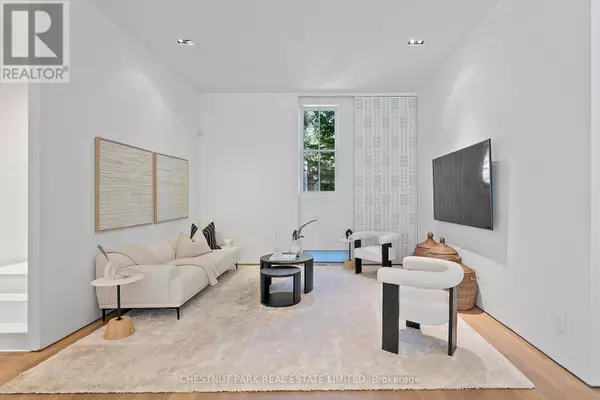 Toronto (university), ON M5S2K3,82 ROBERT STREET