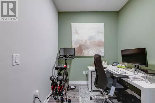 Toronto (regent Park), ON M5A3K3,225 Sumach ST #2712