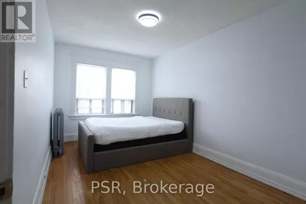 Toronto (oakwood Village), ON M6E1A7,1108 St.Clair AVE West #Upper