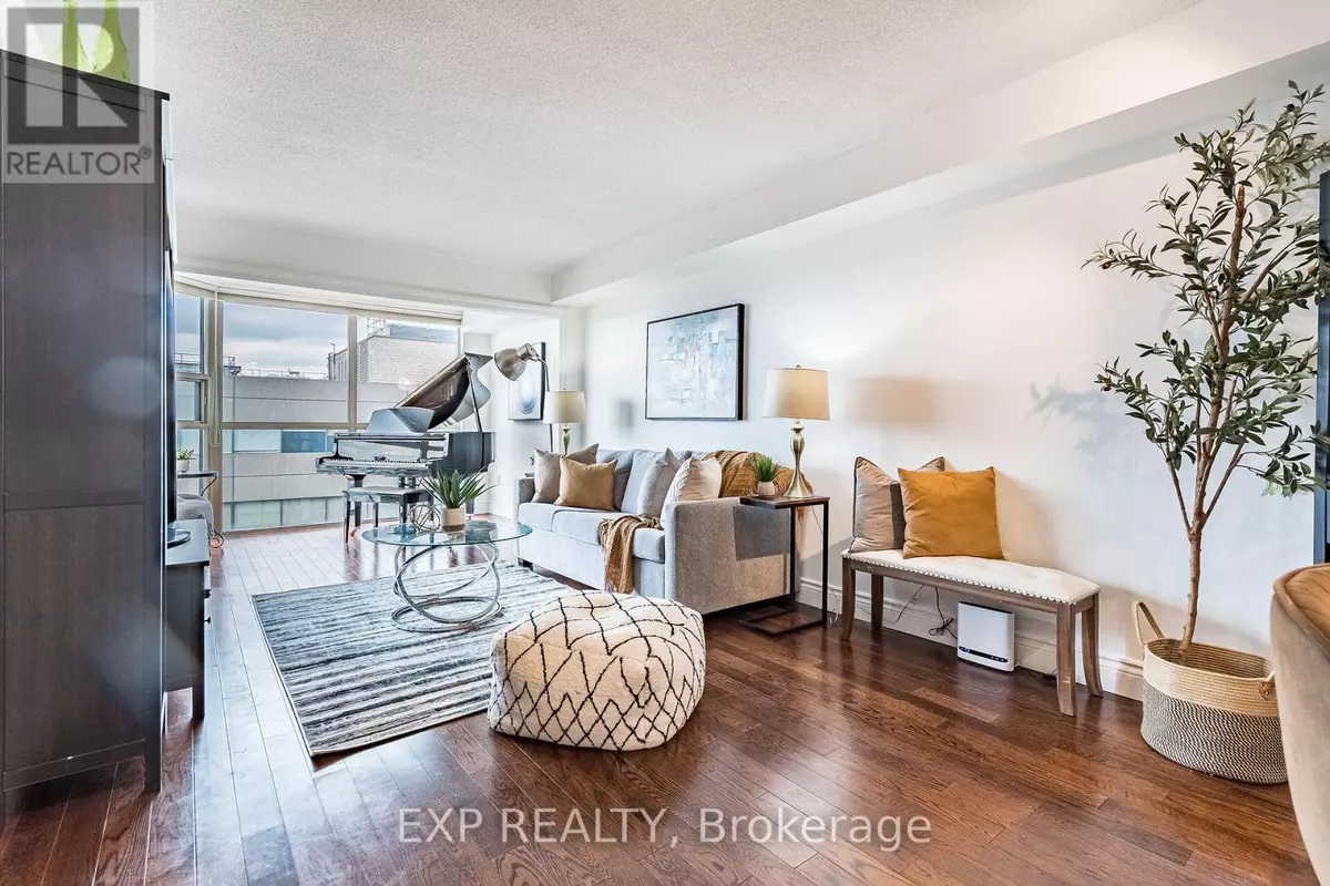 Toronto (niagara), ON M5V2W8,705 King ST West #1614