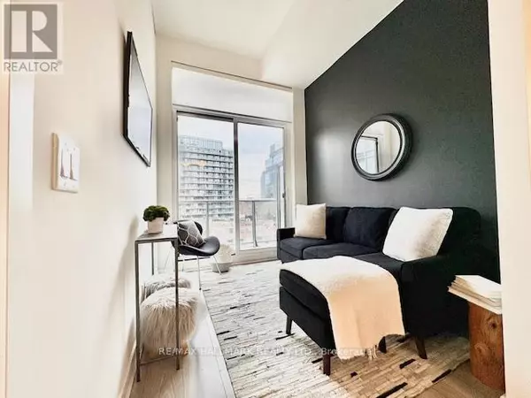 Toronto (moss Park), ON M5A0N6,120 Parliament ST #515