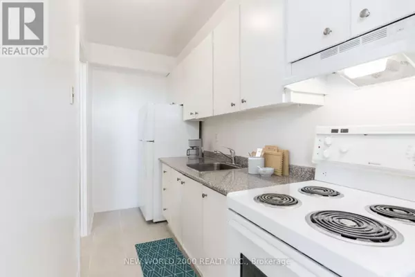 Toronto (mount Pleasant East), ON M4P1N2,485 Eglinton AVE East #1003