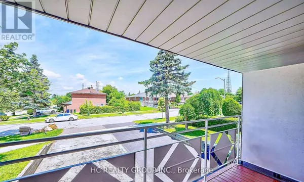 Toronto (bayview Woods-steeles), ON M2H1K3,20 Greyhound DR #Upper