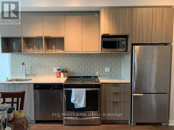 Toronto (henry Farm), ON M2J0E2,52 Forest Manor RD #319