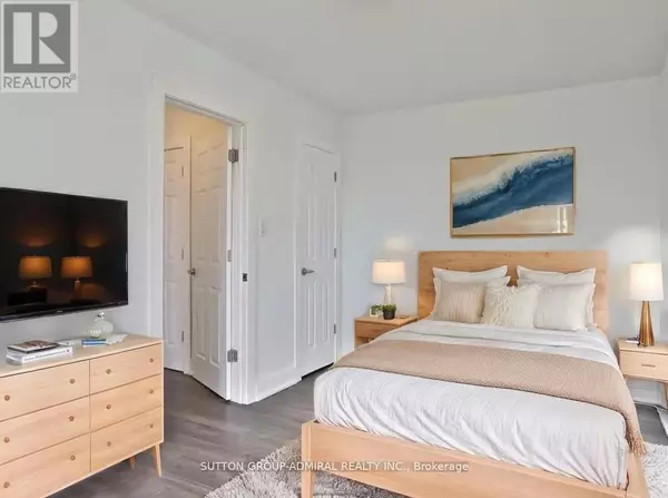 Toronto (little Portugal), ON M6J2C8,34 Heydon Park RD #19