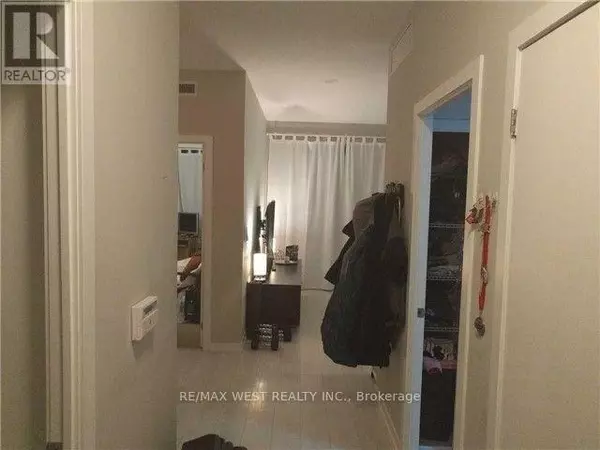 Toronto (niagara), ON M6K3P9,55 East Liberty ST #1008