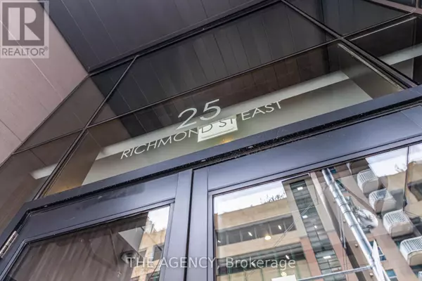 Toronto (church-yonge Corridor), ON M5C0A6,25 Richmond ST East #2401