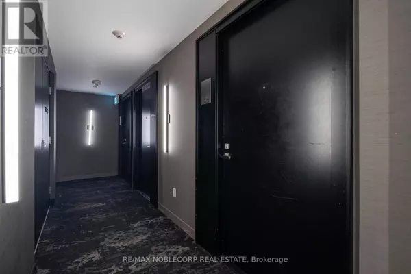 Toronto (clanton Park), ON M3H0C8,31 Tippett RD #521