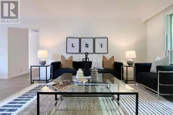 Toronto (newtonbrook East), ON M2M3K2,81 MAXOME AVENUE