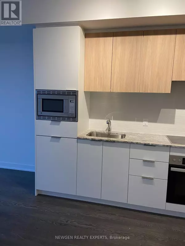 Toronto (banbury-don Mills), ON M3C0H1,50 O'Neill RD North #1103