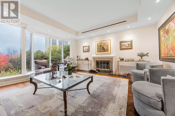 Toronto (rosedale-moore Park), ON M4T2W7,70 Rosehill AVE #406