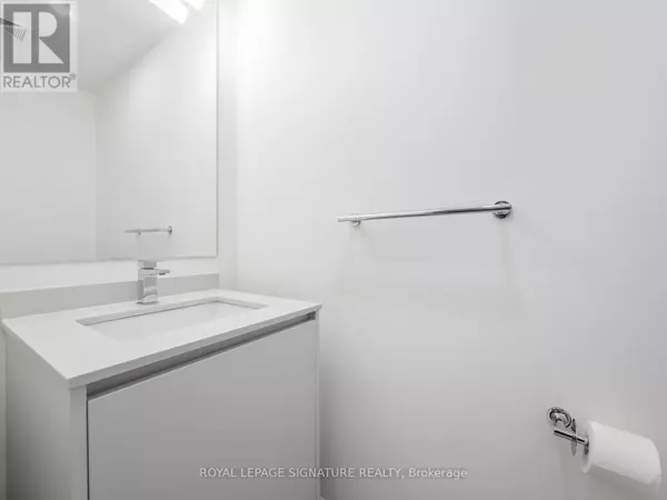 Toronto (annex), ON M5R0A9,128 Pears AVE #504