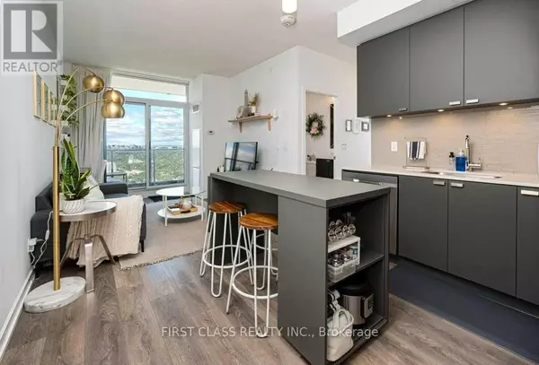 Toronto (henry Farm), ON M2J1M6,56 Forest Manor RD #3207