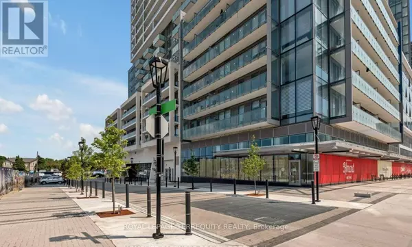 7 Golden Lion HTS #2701, Toronto (newtonbrook East), ON M2M0C1