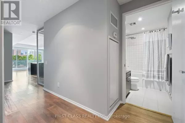 Toronto (university), ON M5S0A8,783 Bathurst ST #413