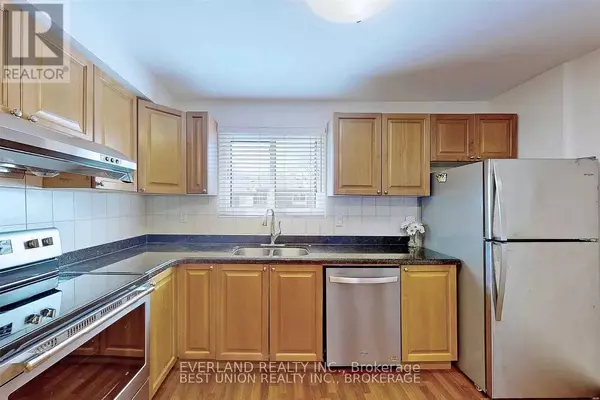 Toronto (hillcrest Village), ON M2H3E9,25 ROCK MOSS WAY