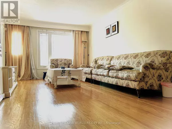 Toronto (bayview Woods-steeles), ON M2H1K3,28 GREYHOUND DRIVE