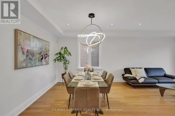 Toronto (englemount-lawrence), ON M6B1Z9,743 GLENCAIRN AVENUE