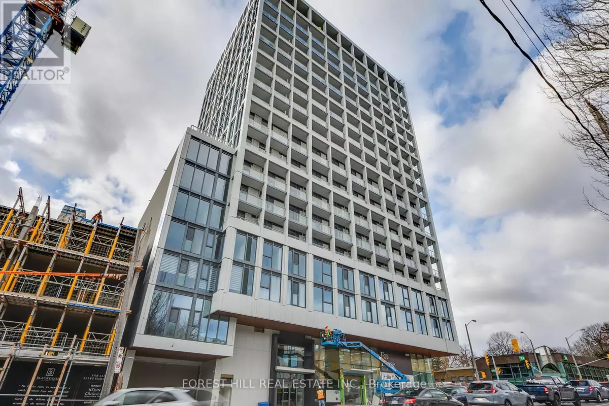Toronto (humewood-cedarvale), ON M5P0A6,2020 Bathurst ST #516
