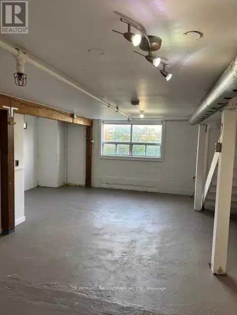 Toronto (thorncliffe Park), ON M4G1Y9,28 industrial ST #110