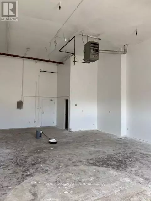 Toronto (thorncliffe Park), ON M4G1Y9,28 industrial ST #118A