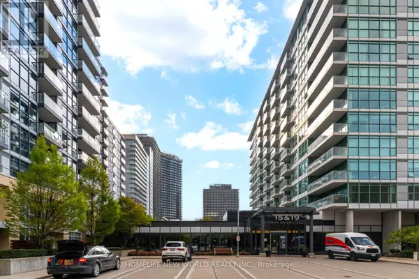 19 Singer CT #Th2, Toronto (bayview Village), ON M2K0B2