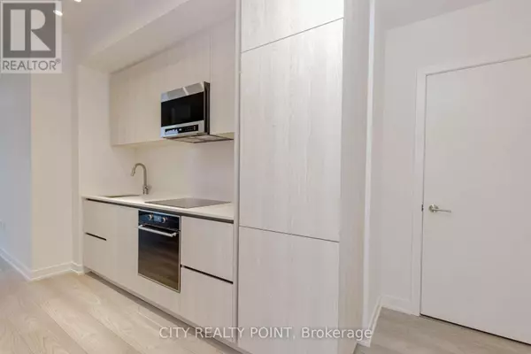 Toronto (mount Pleasant West), ON M4P0E9,120 Broadway AVE #1612