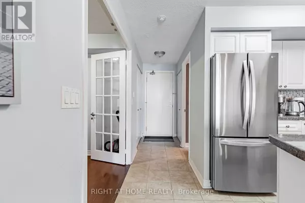 Toronto (bayview Village), ON M2K3E2,17 Barberry PL #1805