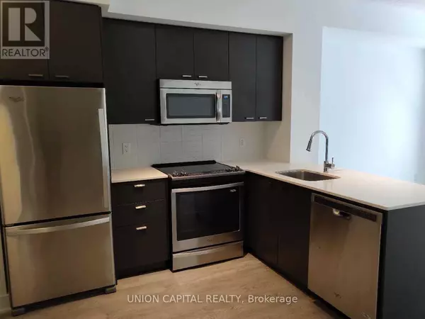 Toronto (mount Pleasant West), ON M4P0B9,30 Roehampton AVE #504