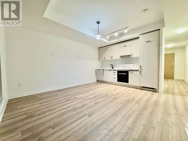 Toronto (banbury-don Mills), ON M3C0S4,1 Quarrington LN #920