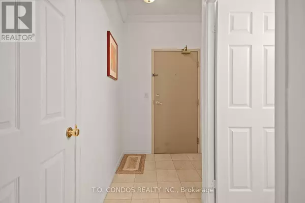 Toronto (bay Street Corridor), ON M5S3G2,909 Bay ST #1806