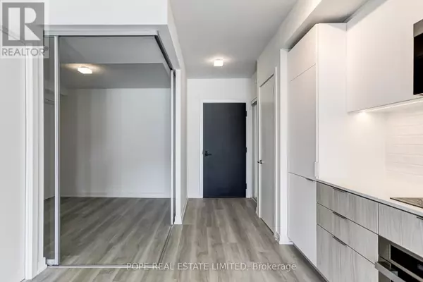 Toronto (moss Park), ON M5A0Y2,28 Eastern AVE #522