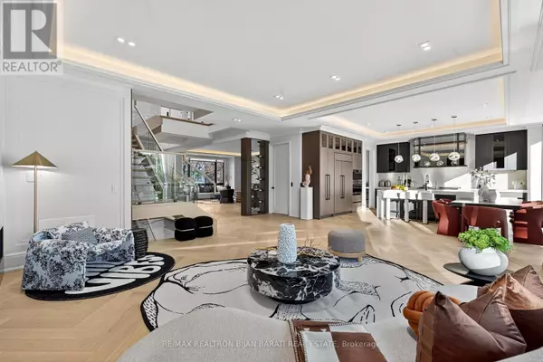 Toronto (willowdale East), ON M2N3J1,135 ALFRED AVENUE